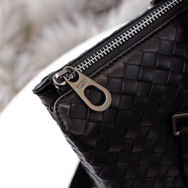 ボッテガヴェネタバッグ着用イメージ